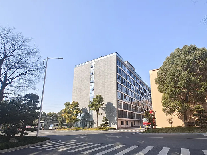 如何為化工染料公司提升功率因數(shù) 避免罰款并降低運(yùn)營(yíng)成本